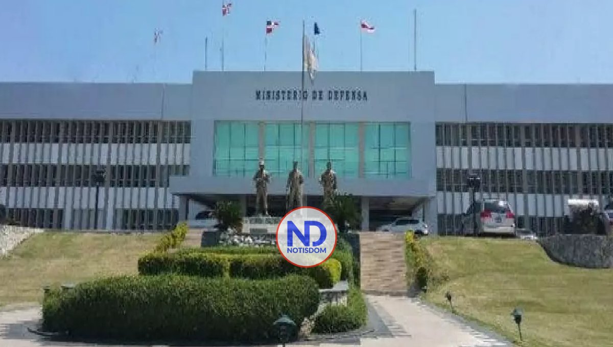 Aprueban ascensos y retiros de militares de al menos 154 oficiales 2 Aprueban ascensos y retiros de militares de al menos 154 oficiales