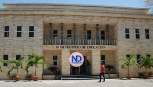 Minerd dice que invierte mas de RD$93 mil millones en docentes