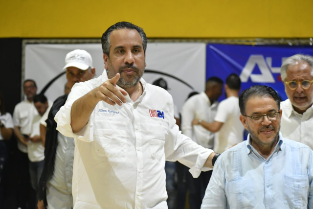 Movimiento Nacional Deportivo organiza evento en apoyo a Guillermo Moreno 3 MORENO Y LUIS RODRIGUEZ Movimiento Nacional Deportivo organiza evento en apoyo a Guillermo Moreno