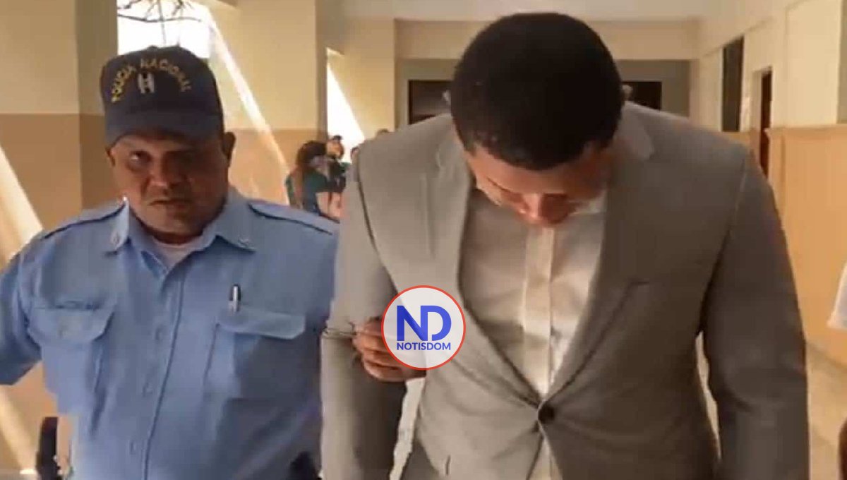 Imponen garantía económica y presentación periódica a vicecónsul acusado de abuso sexual