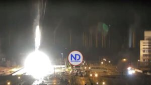 Ataques a planta nucleoeléctrica Ucrania ponen en riesgo al mundo