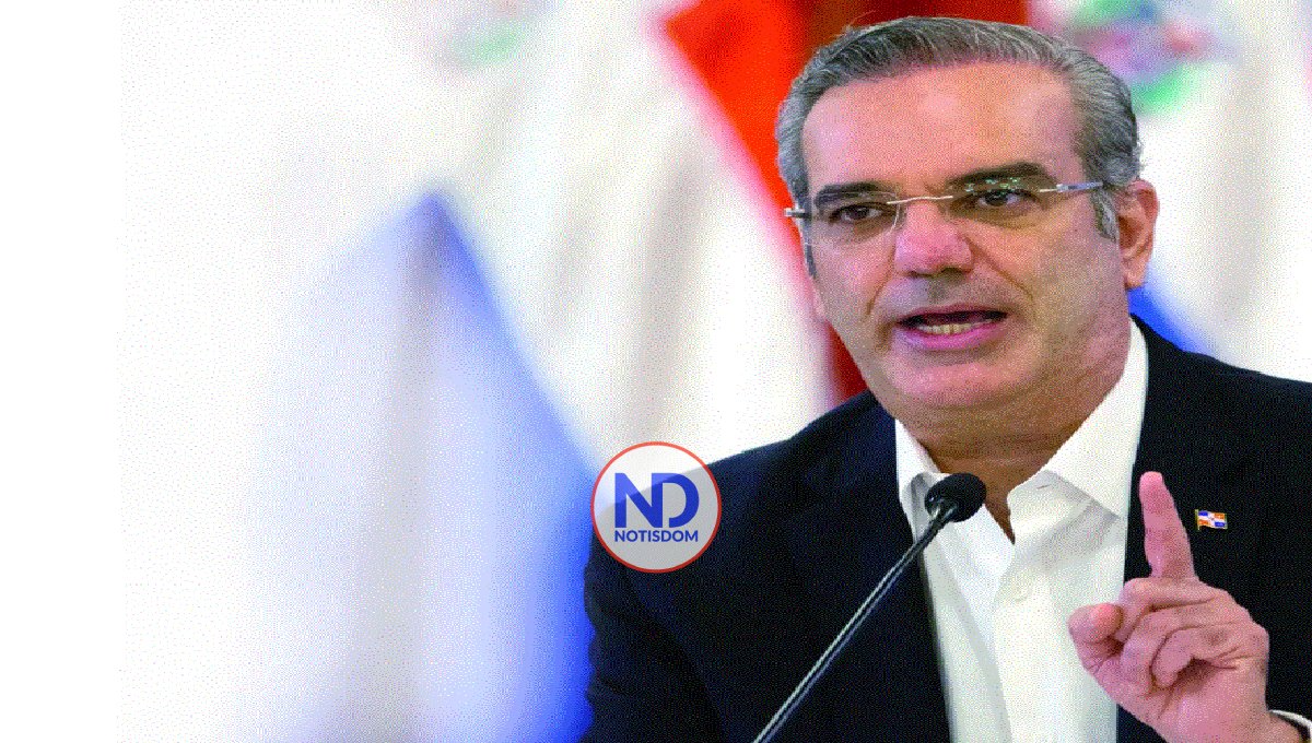 Abinader destaca el compromiso y la ética de los periodistas en su día