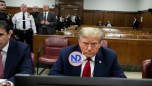 Trump denuncia «persecución política» en juicio soborno en NY