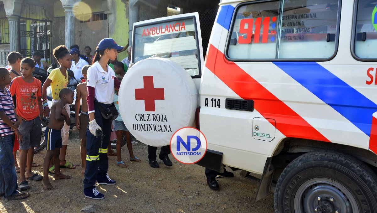 Diez afectados al colisionar dos autobuses en la Charles de Gaulle 2 Diez afectados al colisionar dos autobuses en la Charles de Gaulle