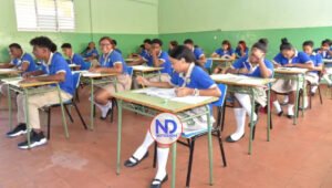 Tras elecciones Minerd pide retorno clases
