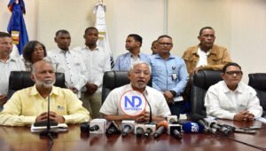 Educación y ADP llegan a acuerdo que incluye aumento de salarios