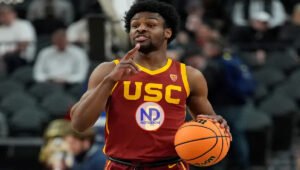 Bronny James tiene el alta médica para jugar en la NBA