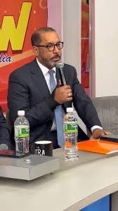 Carlos Vargas Fallece Carlos Vargas, panelista del Show del Mediodía