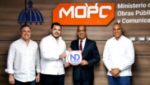 Gobierno entrega 14 millones de dólares para muelle de Manzanillo