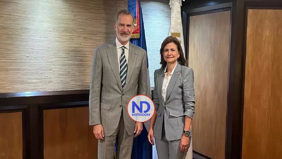 Vicepresidenta recibe al rey Felipe VI durante escala en RD 2 Vicepresidenta recibe al rey Felipe VI durante escala en RD