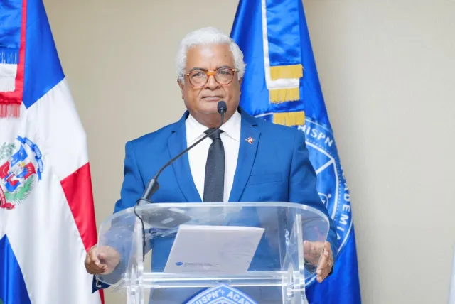 Rafael Burgos Gomez Gobierno entrega a UASD 308,000 m² para construir extensión en SDE