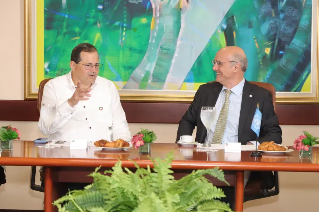 Steven Puig y Mauricio Ramirez Villegas 2 Sostienen encuentro sobre los principios de banca responsable