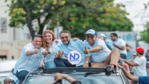 Carolina Mejía muestra apoyo a Guillermo Moreno en caravana que recorrió la circunscripción 3