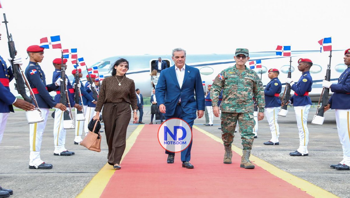 Presidente Luis Abinader regresó tras viaje oficial a Europa