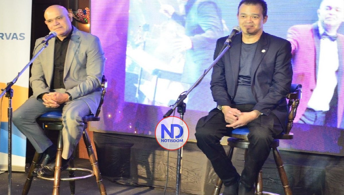 Alex Bueno ahora va a Santiago con su show sinfónico