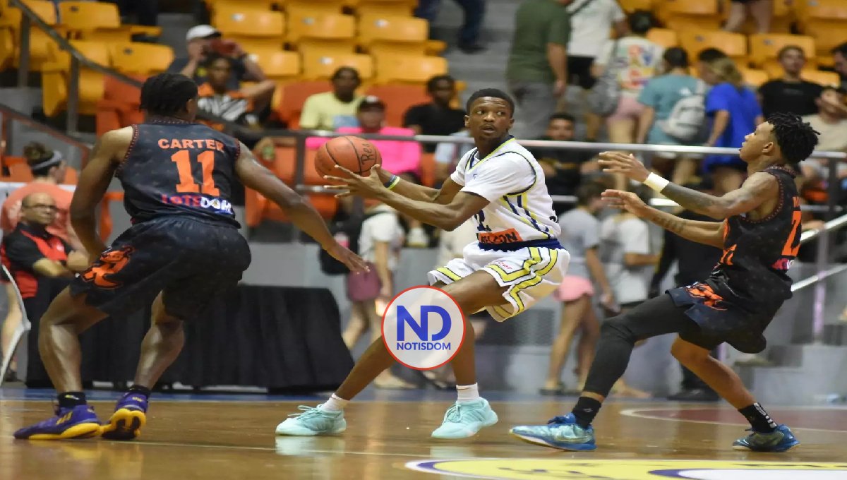 Carter y Manley llevan a Reales a puerto seguro ante Metros