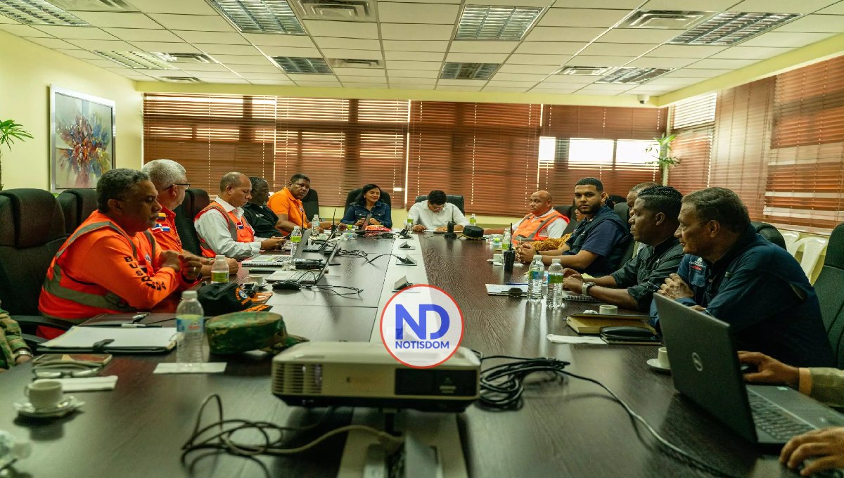 Dío Astacio activa Comité de Emergencia SDE ante amenaza Tormenta Tropical Beryl