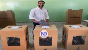 Renuncia del PLD miembro del Comité Central Daniel Santos