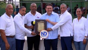 Santo Domingo, San Cristóbal y Salcedo ganan en beisbol U12