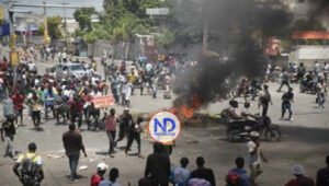 Ataque de banda deja diez muertos y 12 casas incendidadas en Haití