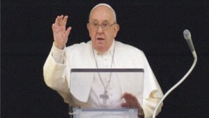 Papa reclama a los gobernantes negociar y poner fin a las guerras