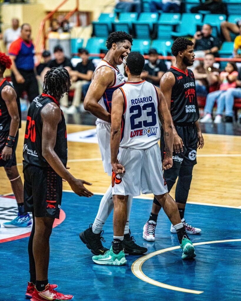 Quade Green 1 Reales inician defensa del título derrotando a Leones