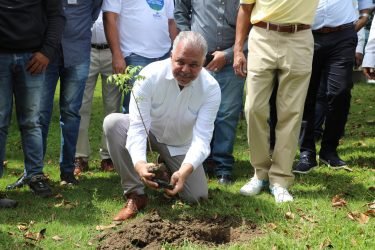 RAFAEL SALAZAR 1 Egehid promete seguir apoyo plan reforestación en Jarabacoa
