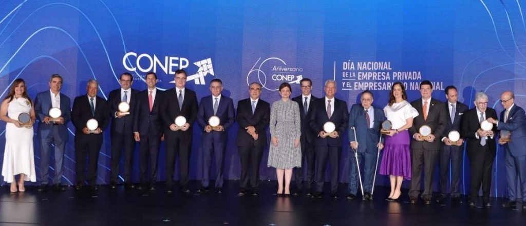 RAQUEL P EN CONEP Alto empresariado RD propone pacto para aprobar reforma fiscal