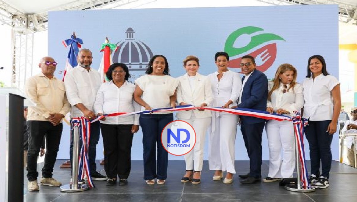 Vicepresidenta inaugura obras sociales y deportivas en el sur 2 Vicepresidenta inaugura obras sociales y deportivas en el sur