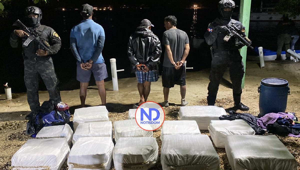 Ocupan 322 paquetes cocaína y marihuana; detienen a 3 hombres