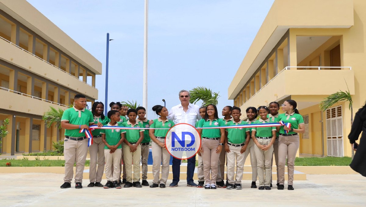 Presidente inaugura un liceo y otras obras San Pedro Macorís