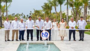 Inauguran hotel Secrets Tides Punta Cana; Collado sostiene RD «sigue de moda»