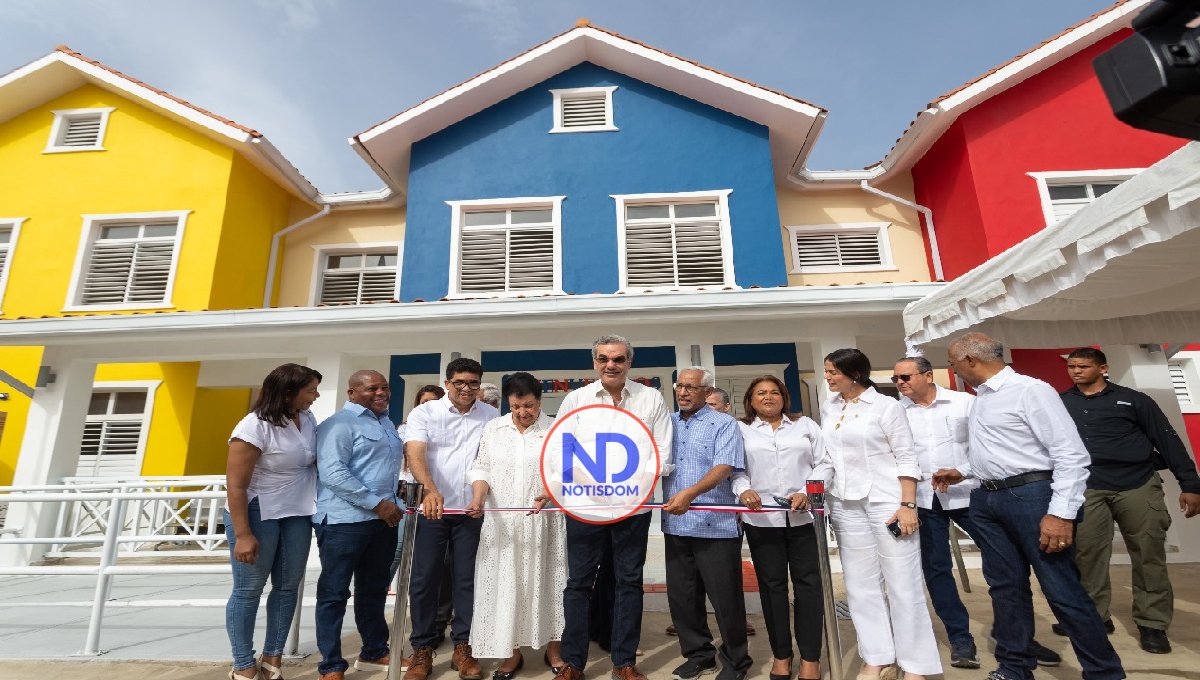 Presidente Abinader inaugura dos CAIPI en Santo Domingo Este