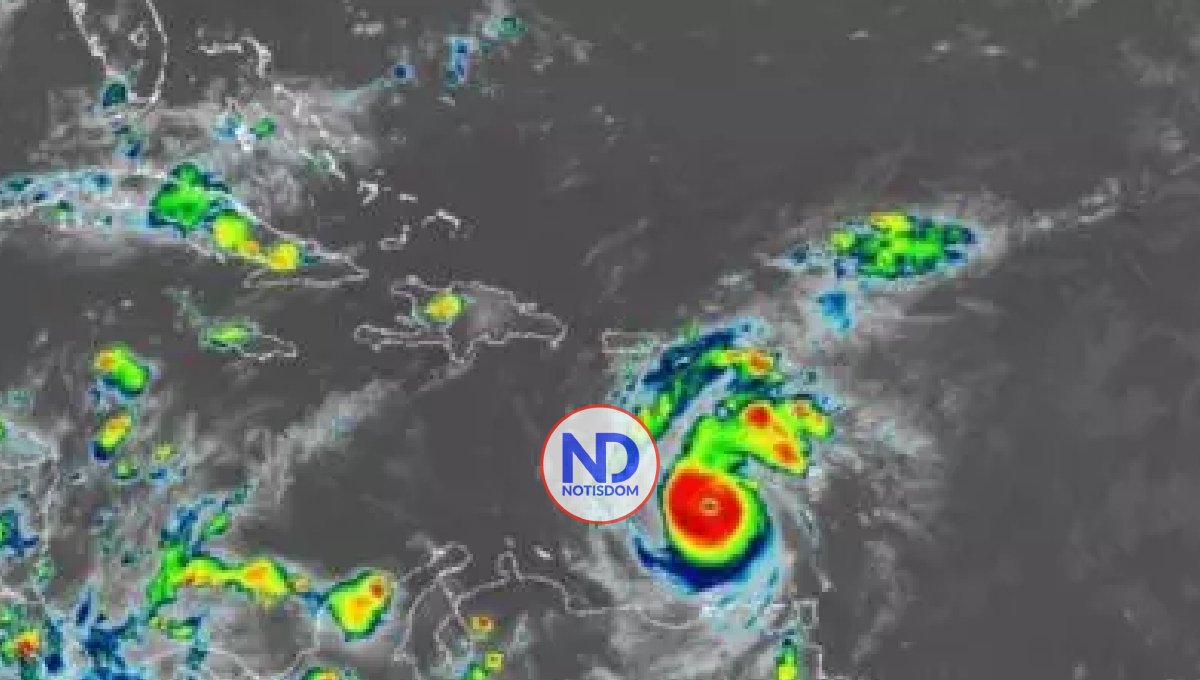 Huracán Beryl pasará a 330 kilómetros de Santo Domingo a las 2 p.m. de este martes 2 Huracán Beryl pasará a 330 kilómetros de Santo Domingo a las 2 p.m. de este martes
