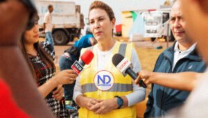 Alcaldesa dice trabajan para dejar limpio malecón de Santo Domingo