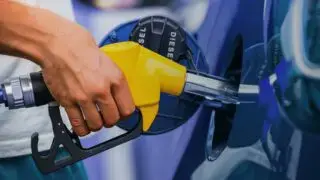 COMBUSTIBLE 64 El petróleo de Texas baja un 1,75 %, ajeno a las tensiones en Oriente Medio