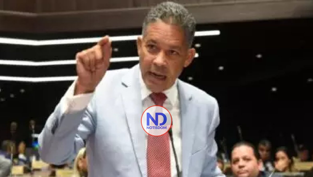 Eugenio Cedeño denuncia que fue excluido de la comisión que estudia el Código Penal 2 Eugenio Cedeño denuncia que fue excluido de la comisión que estudia el Código Penal