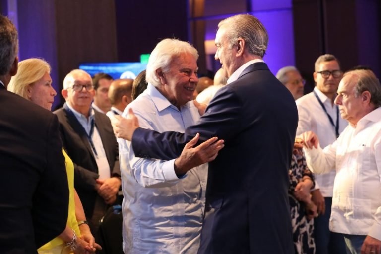 Felipe Gonzalez Y ABINADER Abinader: “Reforma fortalecerá estabilidad política dominicana”