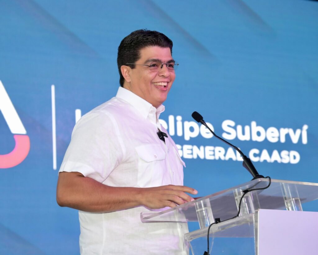 Fellito Subervi Presidente Abinader entrega remozada planta de tratamiento de Hainamosa