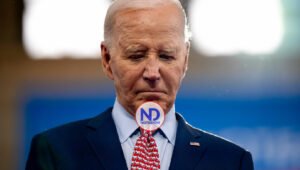 Otros dos senadores más retiran su respaldo a Joe Biden