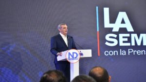 Abinader revela se discute unificación de elecciones y disminuir cantidad de diputados