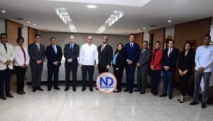 Ministro destaca ante misión FMI buen desempeño economía RD