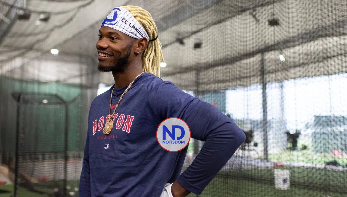 Acusan al ex jardinero Raimel Tapia de violencia de género