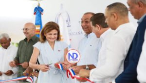 Raquel Peña inaugura vías y servicio eléctrico en Monseñor Nouel y Espaillat