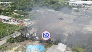 Reportan una persona afectada por incendio en fábrica de la autopista Duarte