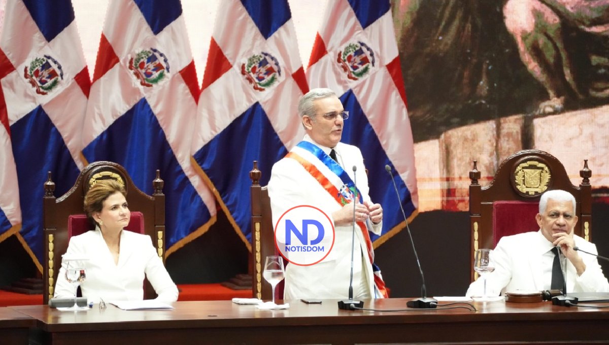 Unos critican otros elogian el discurso juramentación Abinader