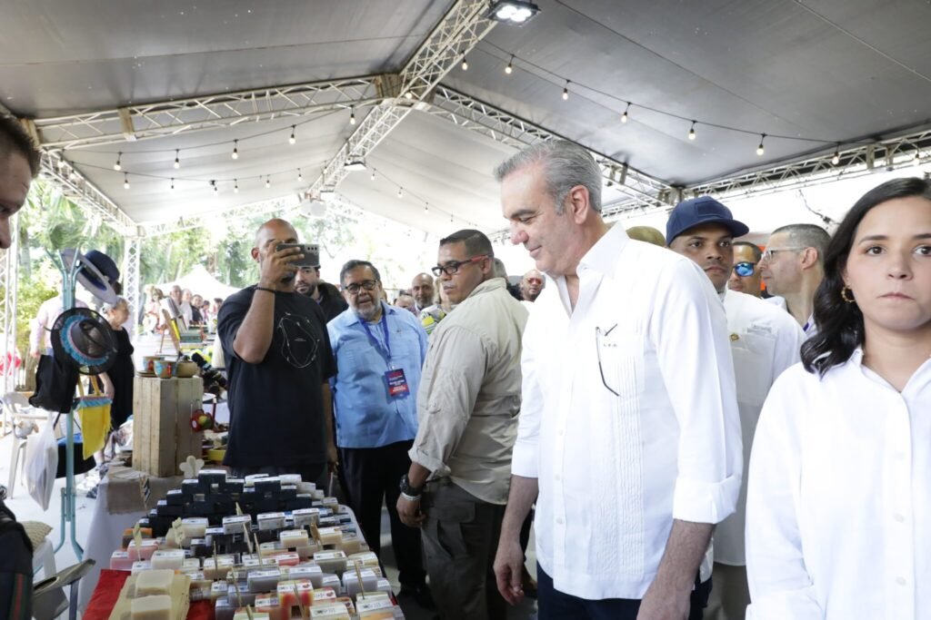 ABINADER EN LA VEGA 3 Luis Abinader inaugura nuevas obras y anuncia proyectos en La Vega