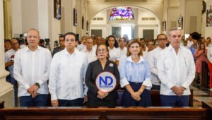 Abinader y Peña encabezan misa por el inicio del nuevo Gobierno