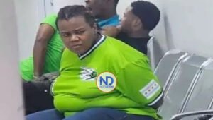 Envían a prisión a madre acusada de decapitar su hija de seis años en SDE