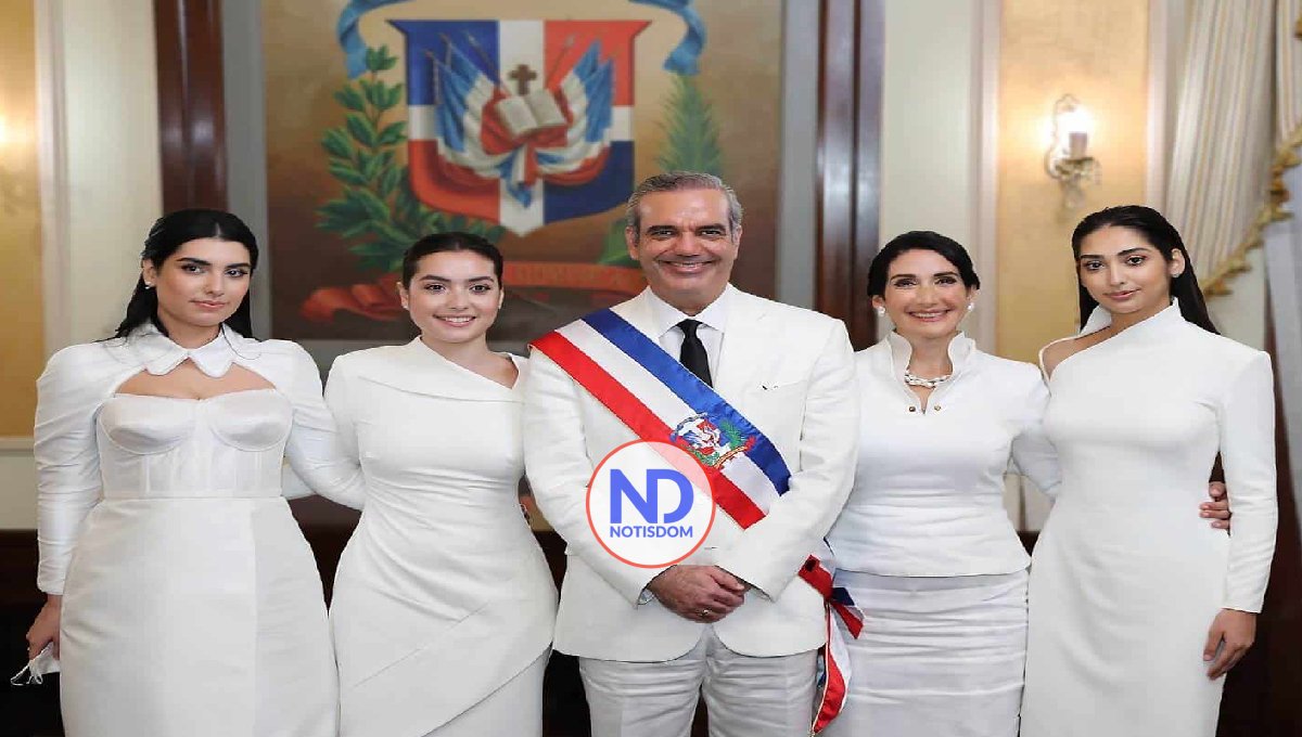 A días de asumir su segundo mandato, Abinader dedica emotivo mensaje a su familia